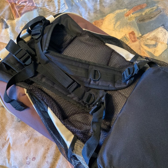 Pet Zone Adjustable Backpack Pet Carrier- Cat/Dog up to 15lbs- BNIB - Picture 7 of 8